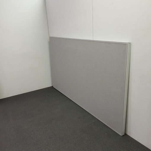 Free Standing Partition - 2400 x 1300 - 1 available - Image 2