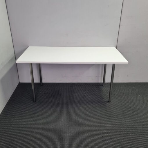 Table - 1500 x 750 - 8 available