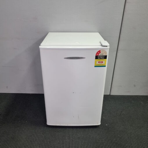 Fisher & Paykel P120 115L Bar Fridge - SOLD - Image 3