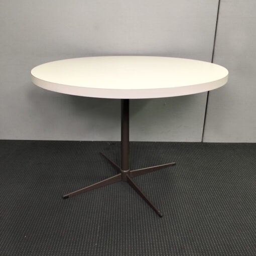 Round Table 1050D - 1 available