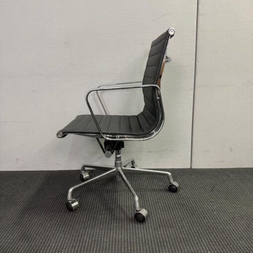 Boardroom Chair - 1 available - Image 3