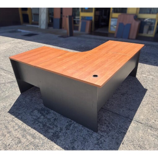 Corner Workstation - 2 sizes - 5 available - Image 3