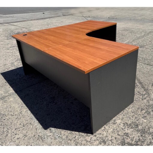 Corner Workstation - 2 sizes - 5 available - Image 4