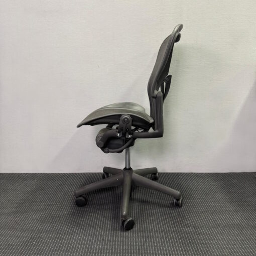 Herman Miller Aeron Office Chair Size B - SOLD - Image 3