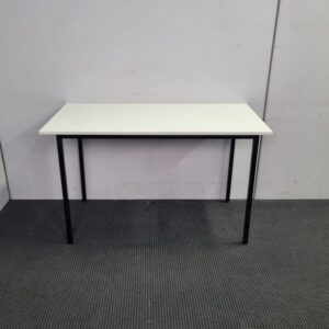 Table 1200 x 600 - 5 available
