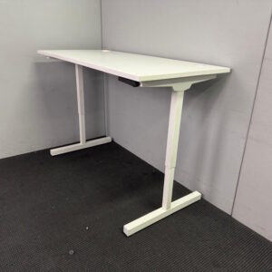 Manual Height Adjustable Desk 1500 x 700 - 1 available