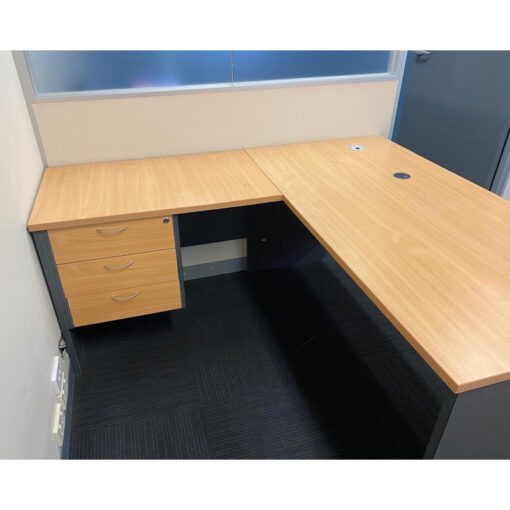 Desk and Return - 1500 x 1650 - 5 available - Image 3