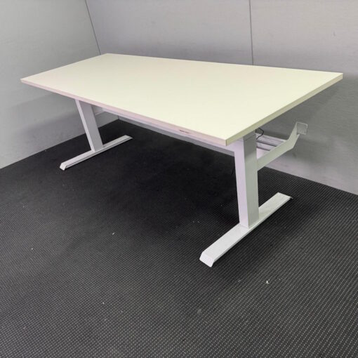 Electric Height Adjustable Desk 2000 x 750 - 3 available - Image 2