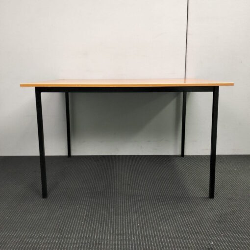 Table 1200 x 900 - 1 available - Image 3