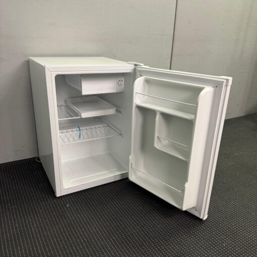 Lemair 69L Bar Fridge RQ80H - 1 available - Image 3