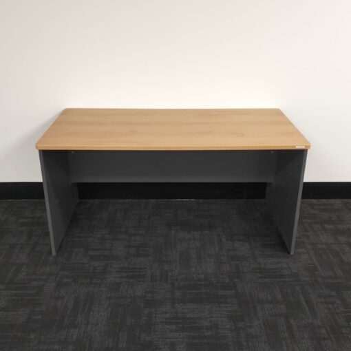 Straight Desk - 1500 x 750 - 14 available