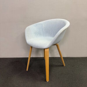 Arper Duna 02 4 Leg Armchair - 1 available