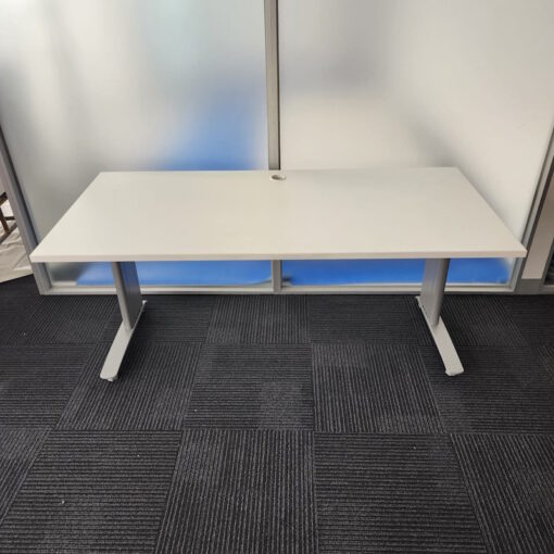 Straight Desk - 1600 x 750 - 9 available - Image 3