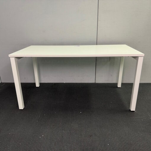 Straight Desk - 1650 x 750 - 1 available