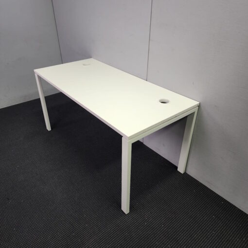 Straight Desk - 1500 x 700 - 2 available - Image 3
