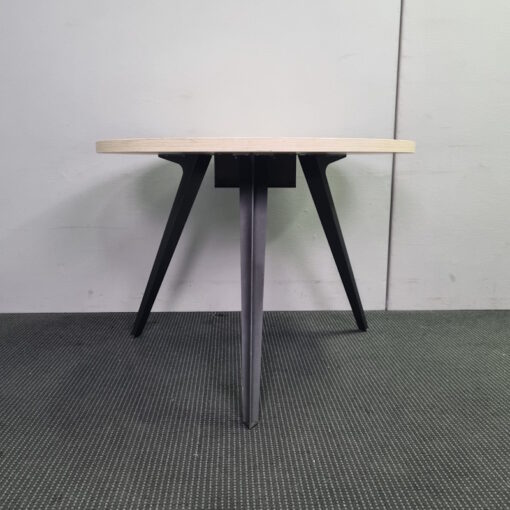 Round Meeting Table with Power Outlet - 1000mm in Diameter - 1 available - Image 4