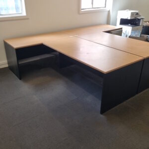 Desk and Return - 1500 x 2550 - 1 available