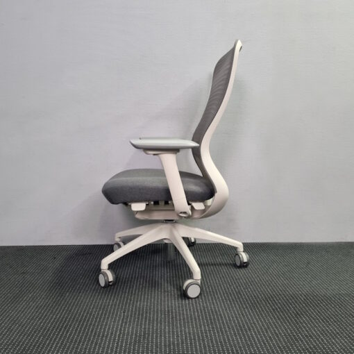 Zenith VOX Task Chair - 6 available - Image 3