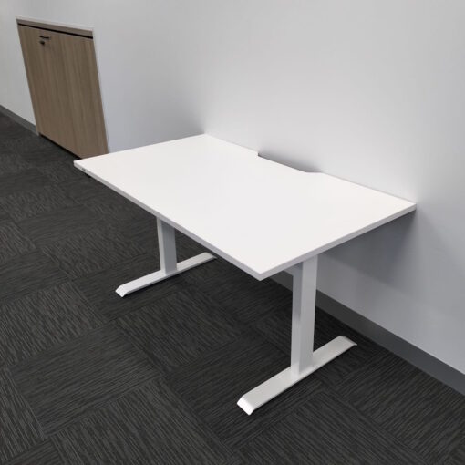 Electric Height Adjustable Desk 1400 x 800 - 4 available - Image 3