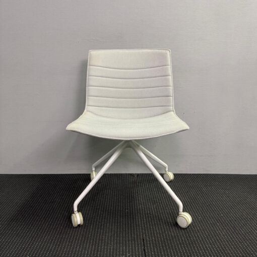 Catifa 46 4 Way Castor & Swivel Chair by Arper - 65 available - Image 5