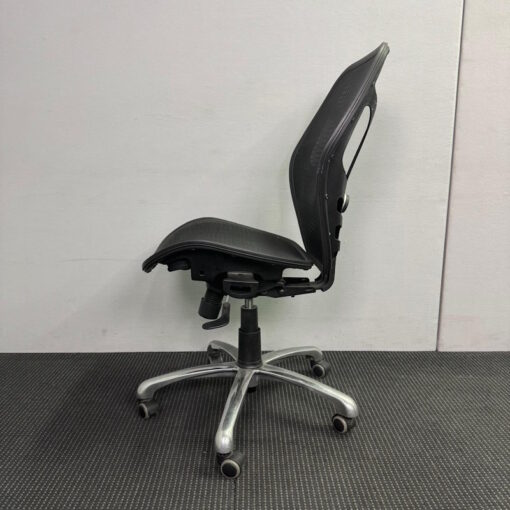 Mesh Office Chair - 1 available - Image 4