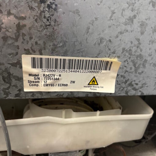 Westinghouse RJ422V-R Top Mount Fridge - 1 available - Image 12