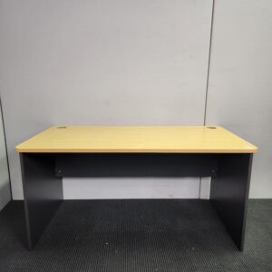 Straight Desk - 1500 x 750 - 1 available