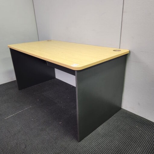 Straight Desk - 1500 x 750 - 1 available - Image 2
