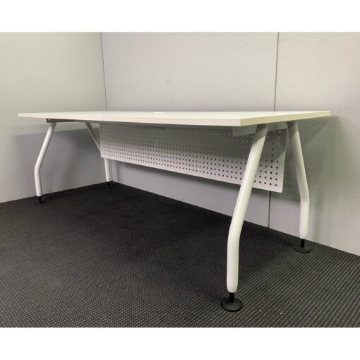 Straight Desk - 2000 x 700 - 3 available - Image 3