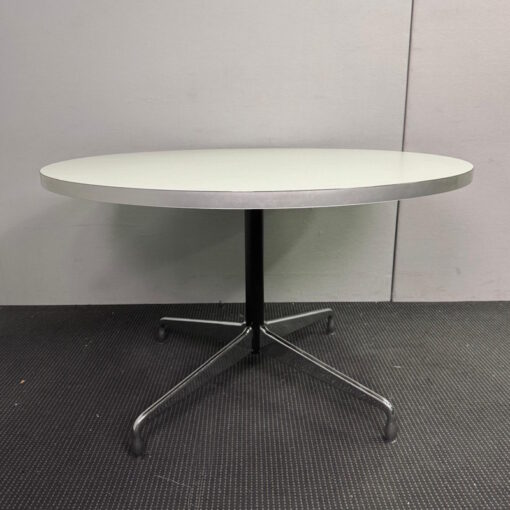 Round Table 1200D - 1 available