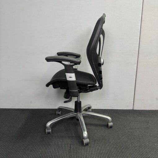 Mesh Office Chair - 1 available - Image 4