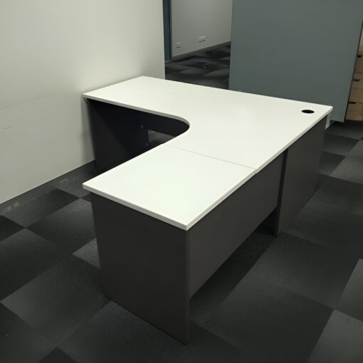 Corner Workstation 1800 x 1800 - 2 available - Image 3
