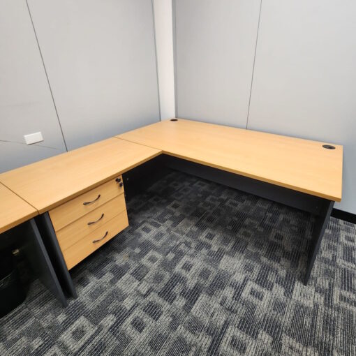 Desk and Return - 1800 x 1800 - 3 available