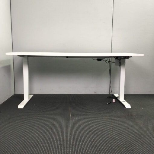 Electric Height Adjustable Desk 1800 x 750 - SOLD - Image 4