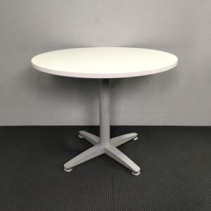 Round Table 900mm in Diameter - 1 available