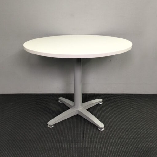 Round Table 900mm in Diameter - 1 available