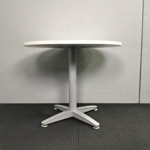 Round Table 900mm in Diameter - 1 available - Image 2