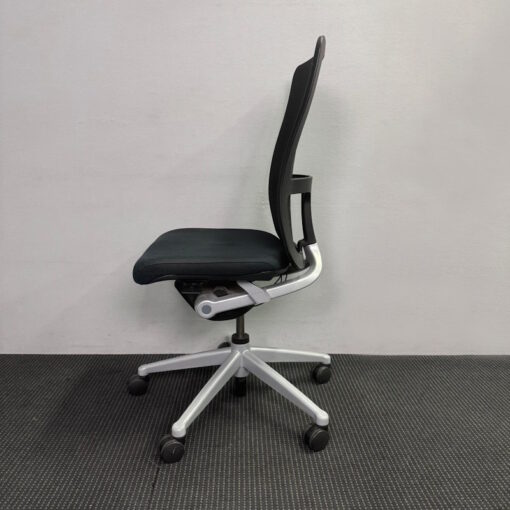 Haworth Zody Task Chair - 13 available - Image 4