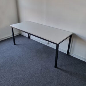 Table - 1800 x 750 - 8 available