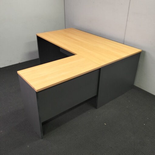 Desk and Return - 1800 x 1800 - SOLD - Image 2
