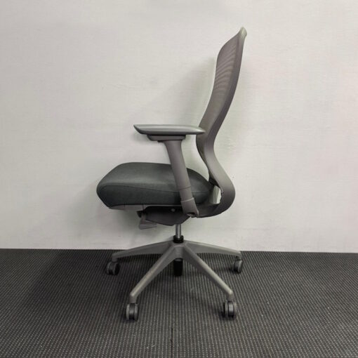Mesh Back Task Chair - 1 available - Image 3
