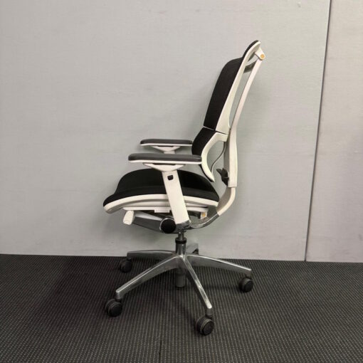 Mesh Back Office Chair by Rosier - 1 available - Image 3