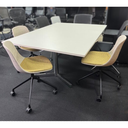 4-Way Castor & Swivel Office Chair - 20 available - Image 3