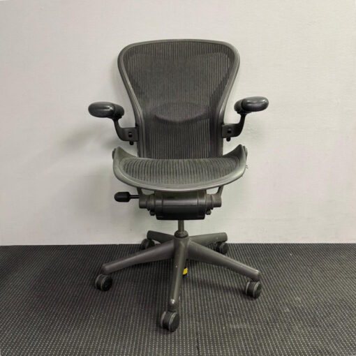 Herman Miller Aeron Office Chair Size B - 1 available