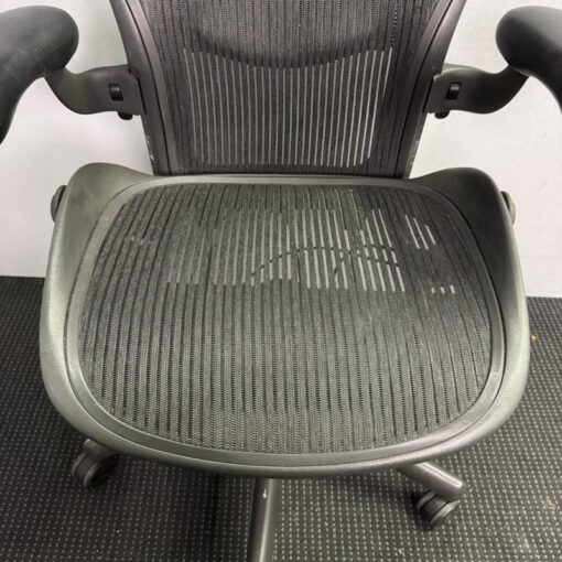 Herman Miller Aeron Office Chair Size B - 1 available - Image 5