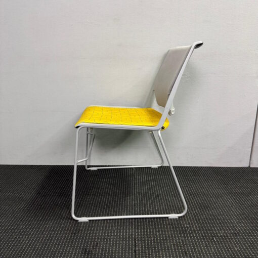 Haworth Very Wire Stackable Chair - 23 available - Image 4