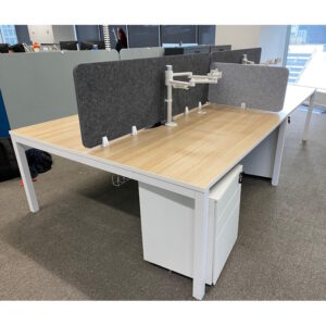 4 Person Desk with Partitions - 3200 x 1600 - 1 available