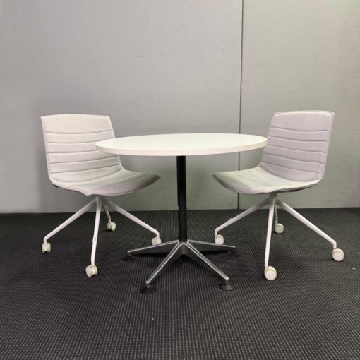 Catifa 46 4 Way Castor & Swivel Chair by Arper - 65 available - Image 4