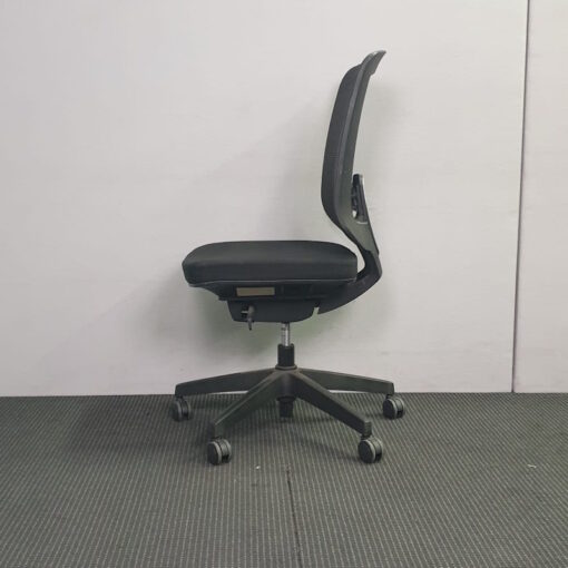 Mesh Back Office Chair - 1 available - Image 3