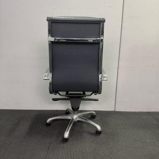 Executive Chair - 1 available - Image 4